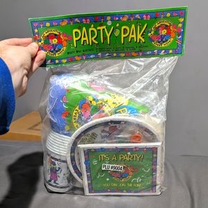 NWT vintage kids club Party Pak